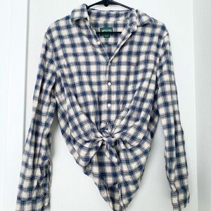 American Eagle Outfitters Blue and White Plaid Button Down Shirt